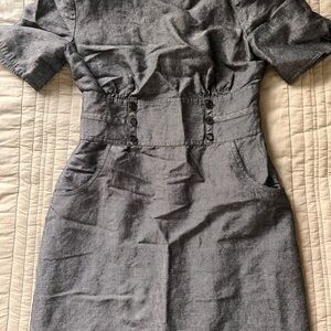 Gray Short-Sleeve Waist-Detail Dress